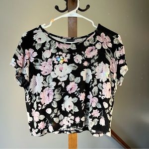 Flower print tee